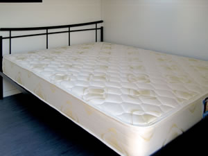 Caravan-double-bed