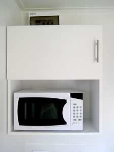 Caravan-microwave
