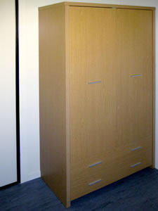 Caravan-wardrobe