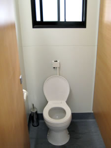 Caravan-toilet-4